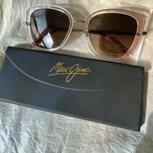 Maui Jim Violet Lake Sunglasses, NIB, Trans Pink/Rose Gold. Make me an offer! Maui Violet Lake 843 Sunglasses: GS843-02, HS843-24A, P843  main image 4